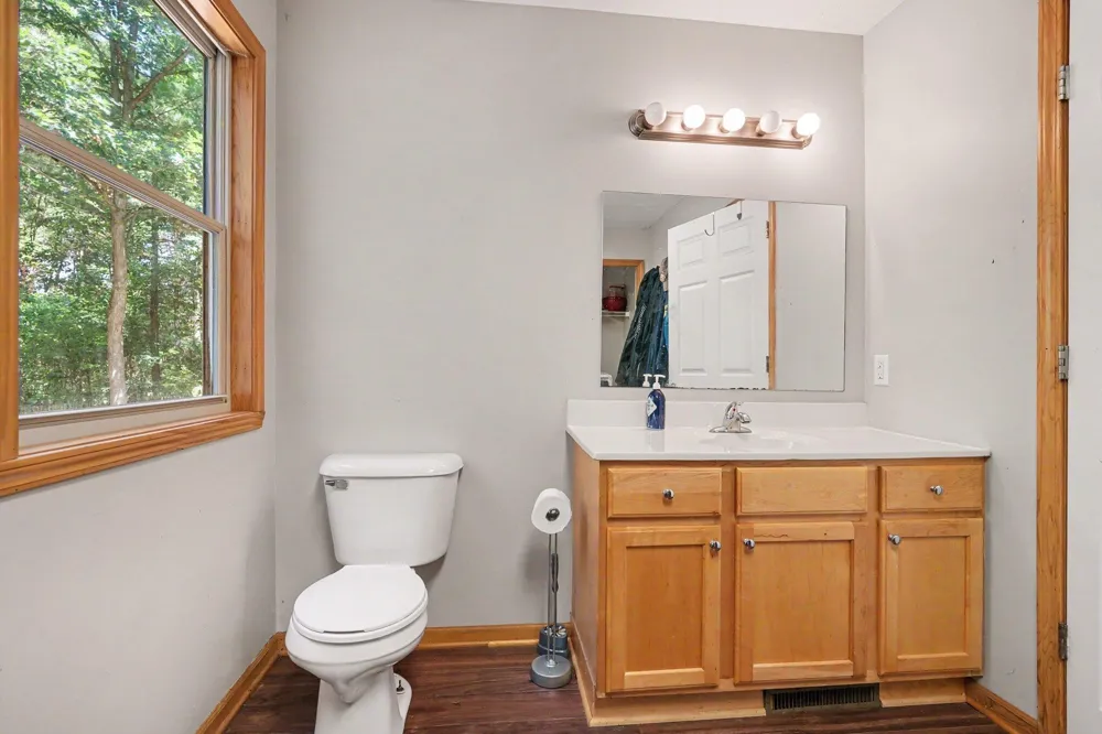 416 E River Road Muskegon, MI 49445