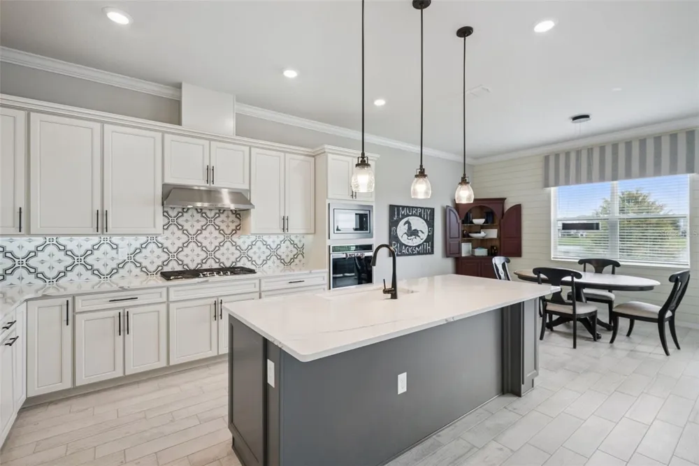 13871 DESTIN BEACH LANE Orlando, FL 32827