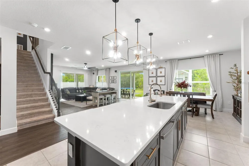 602 ROMINGER LOOP Apopka, FL 32712