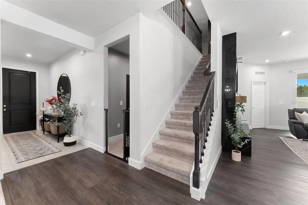 602 ROMINGER LOOP Apopka, FL 32712