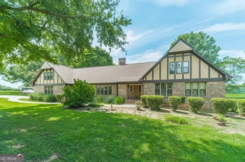186 Kingston RD