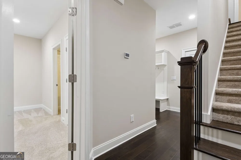 7012 Seneca CT Roswell, GA 30076