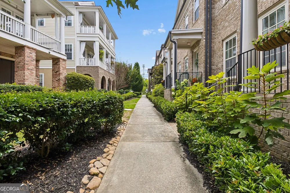 7012 Seneca CT Roswell, GA 30076
