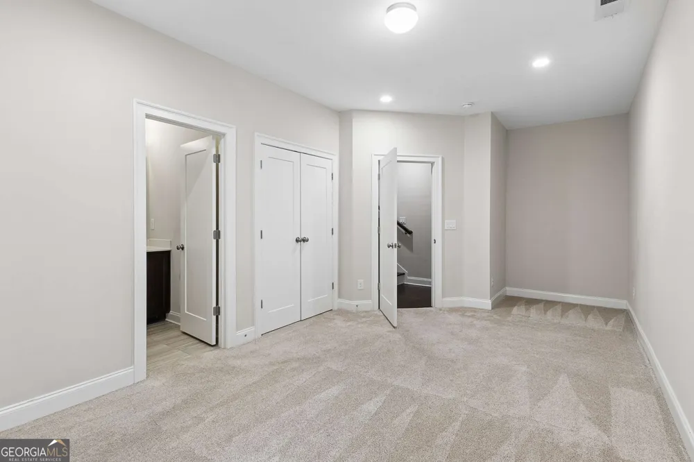 7012 Seneca CT Roswell, GA 30076