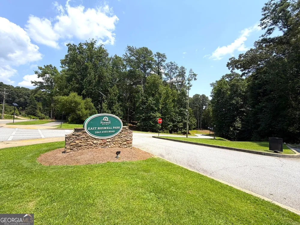 7012 Seneca CT Roswell, GA 30076