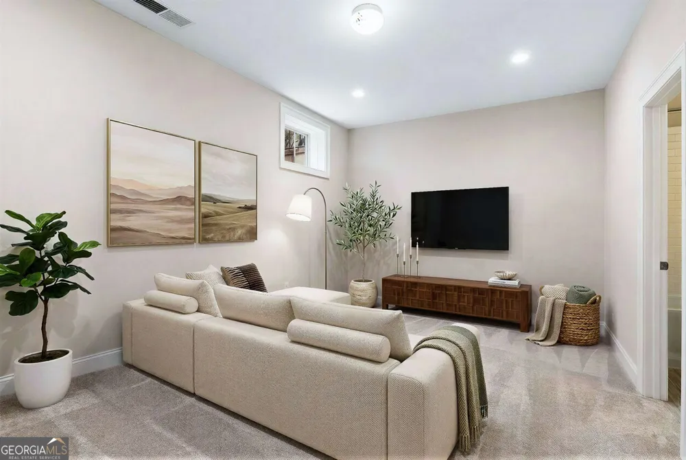 7012 Seneca CT Roswell, GA 30076