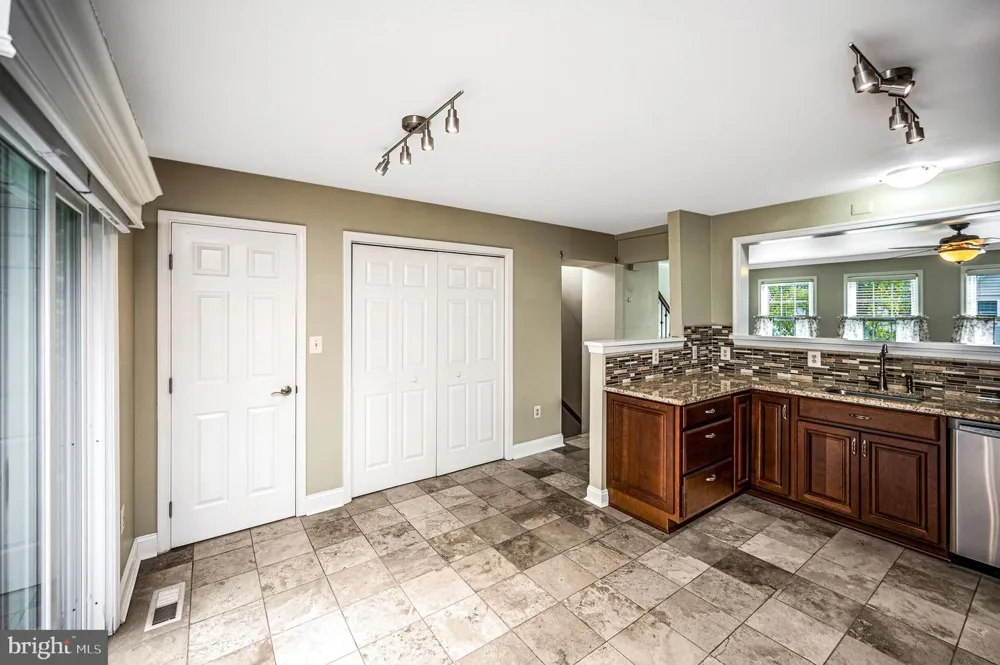 38 MORTON RIDGE Warrenton, VA 20186