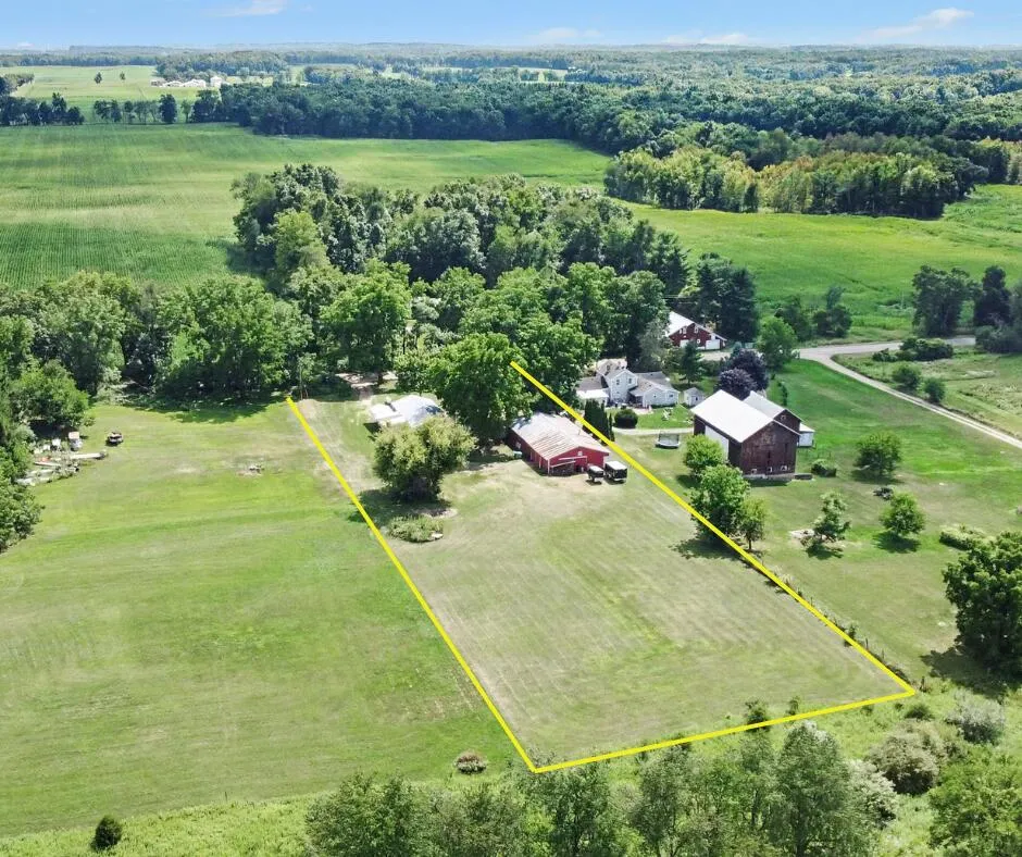 5366 Folks Road Horton, MI 49246