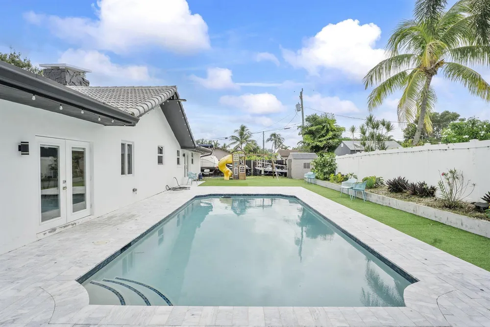 5800 SW 19TH STREET Plantation, FL 33317