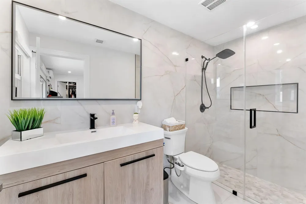 5800 SW 19TH STREET Plantation, FL 33317