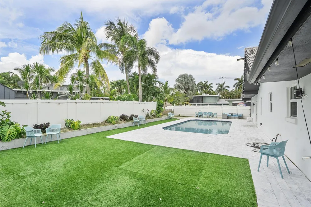 5800 SW 19TH STREET Plantation, FL 33317