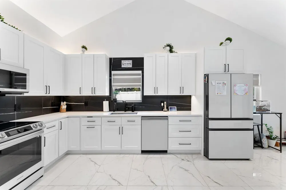 5800 SW 19TH STREET Plantation, FL 33317
