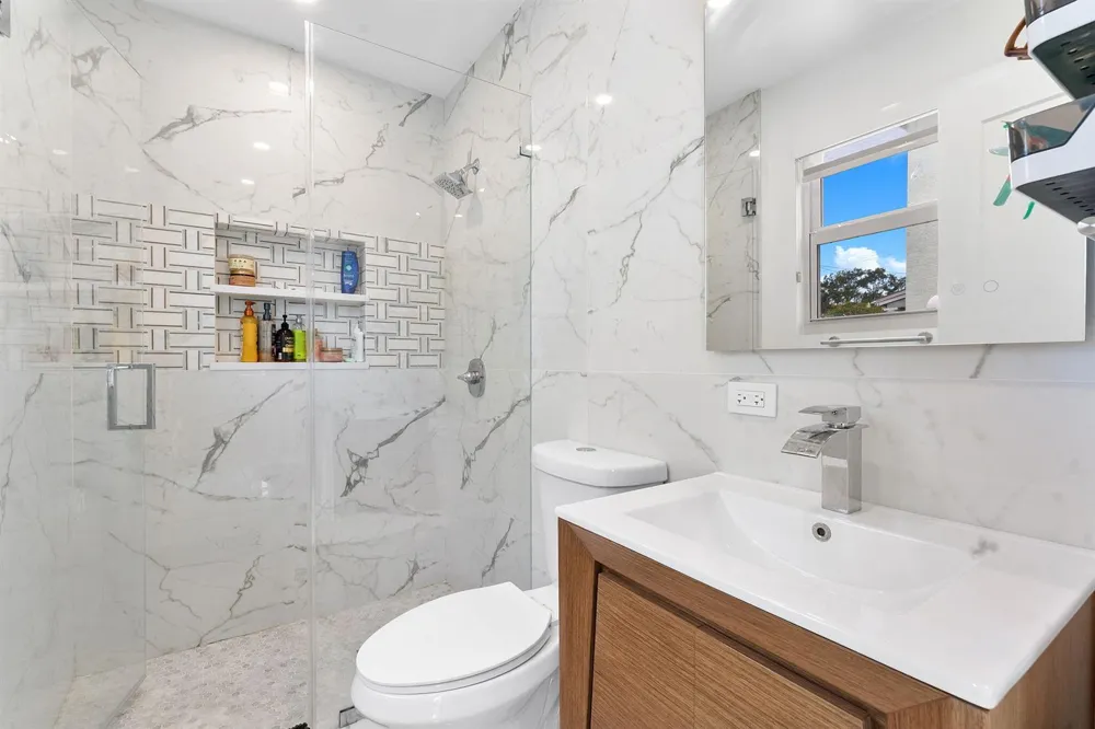 5800 SW 19TH STREET Plantation, FL 33317