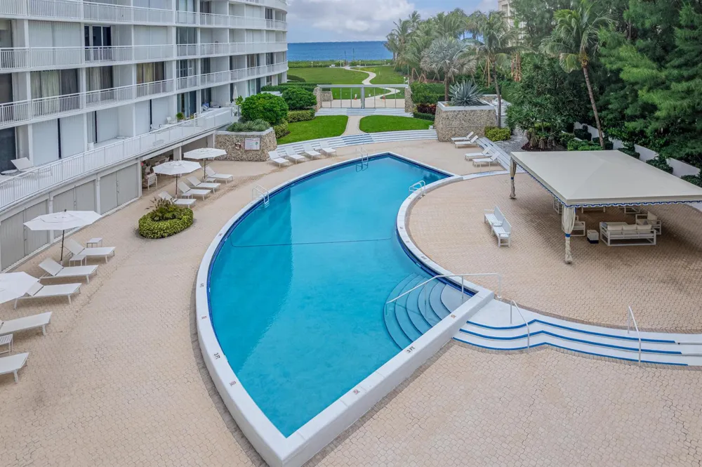 2780 S OCEAN BOULEVARD #309 Palm Beach, FL 33480