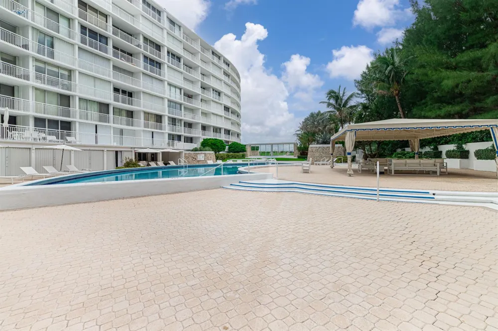 2780 S OCEAN BOULEVARD #309 Palm Beach, FL 33480