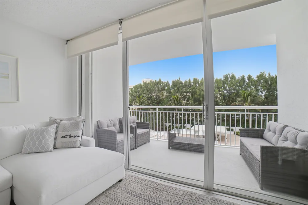 2780 S OCEAN BOULEVARD #309 Palm Beach, FL 33480