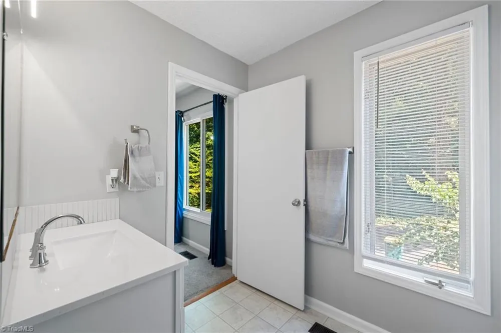 8054 Deverow Court Lewisville, NC 27023