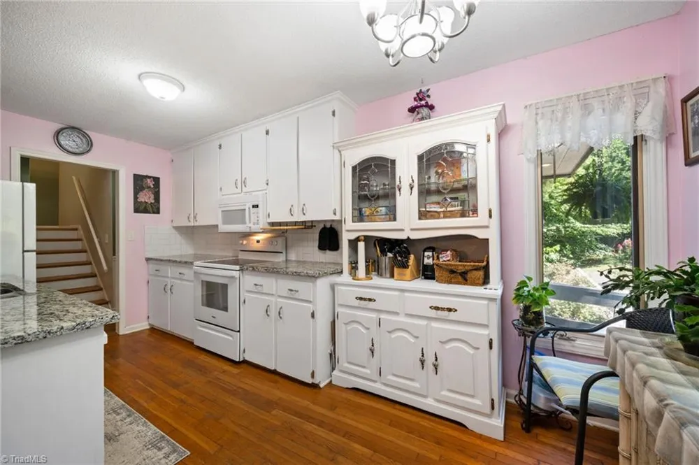 8054 Deverow Court Lewisville, NC 27023