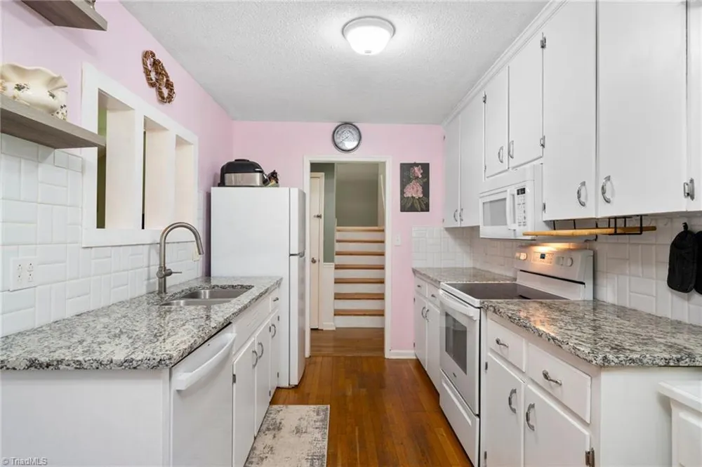 8054 Deverow Court Lewisville, NC 27023