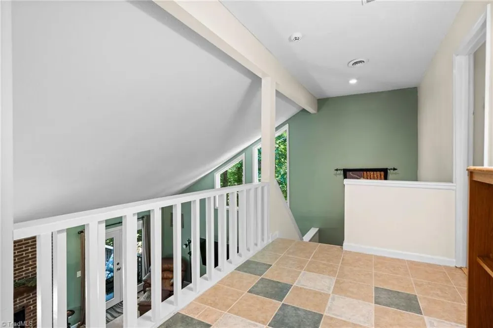 8054 Deverow Court Lewisville, NC 27023