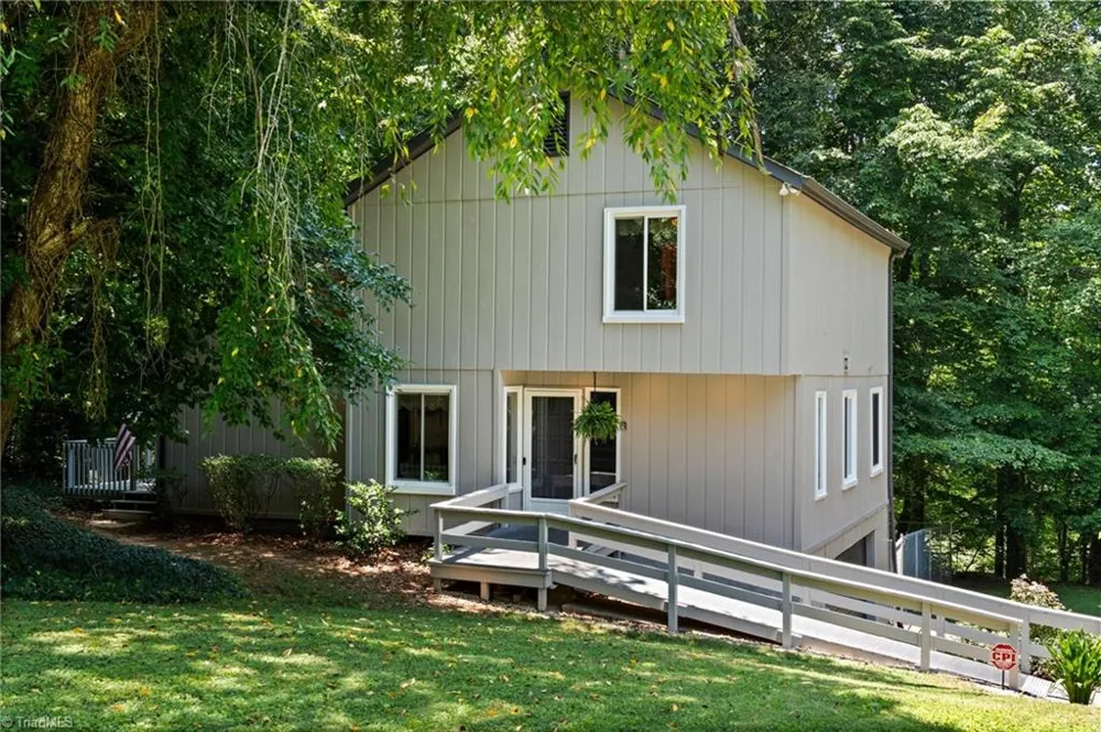 8054 Deverow Court Lewisville, NC 27023