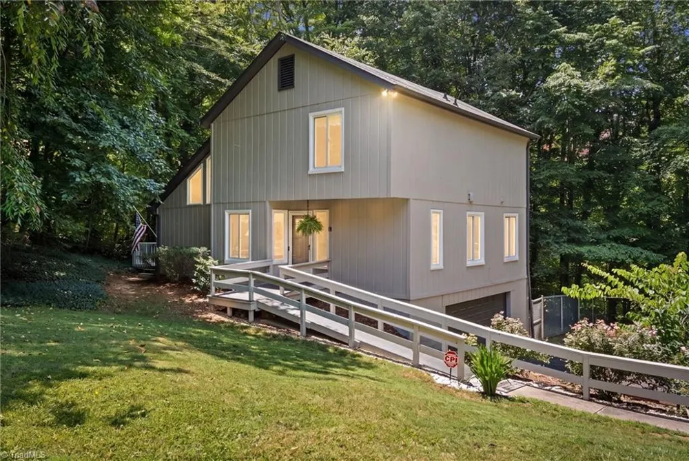 8054 Deverow Court Lewisville, NC 27023
