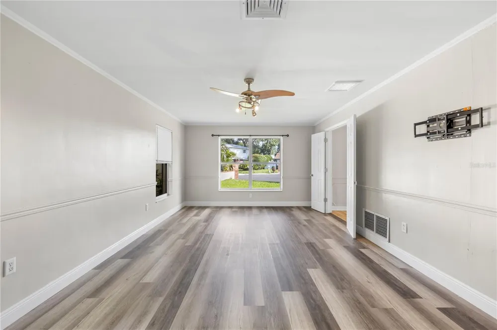 13589 101ST TERRACE Seminole, FL 33776
