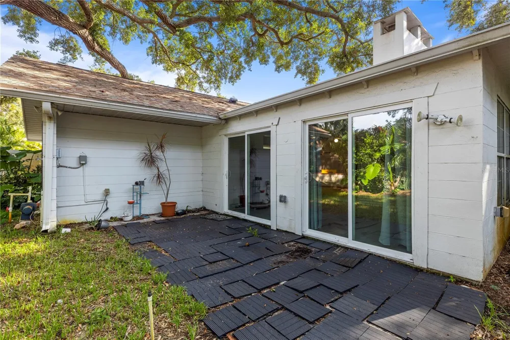 13589 101ST TERRACE Seminole, FL 33776