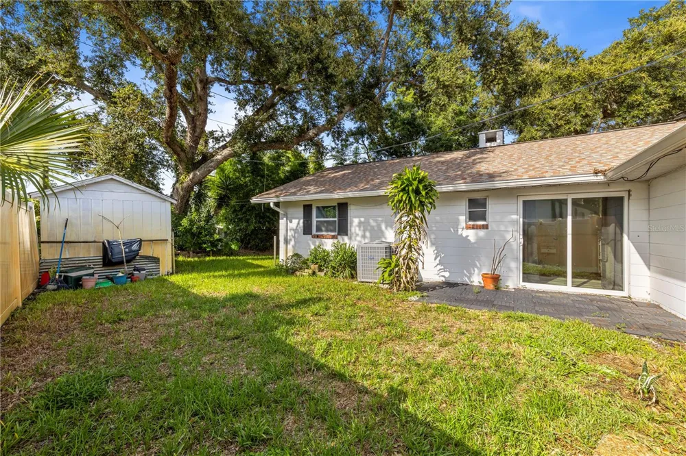 13589 101ST TERRACE Seminole, FL 33776