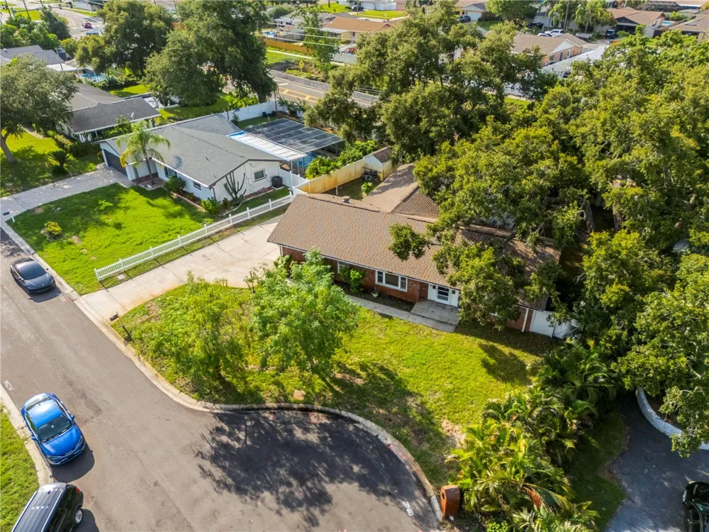 13589 101ST TERRACE Seminole, FL 33776