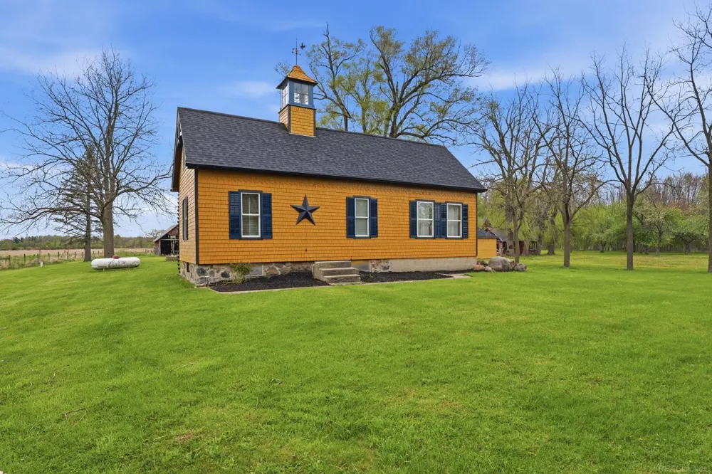 8839 Petz Road Imlay Township, MI 48444