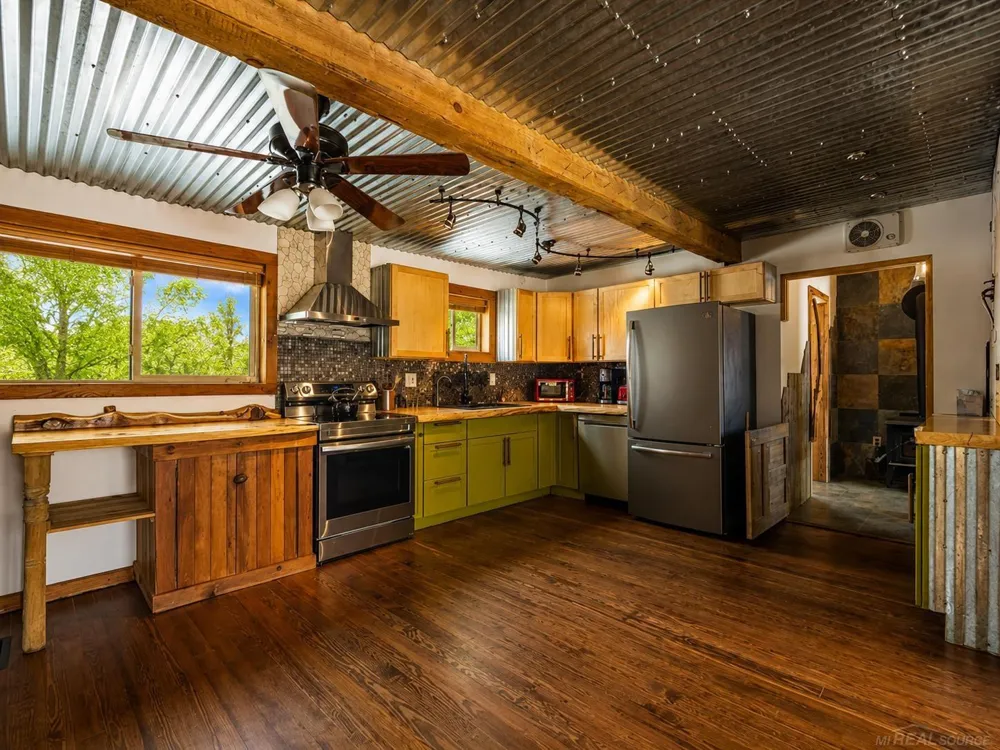 8839 Petz Road Imlay Township, MI 48444