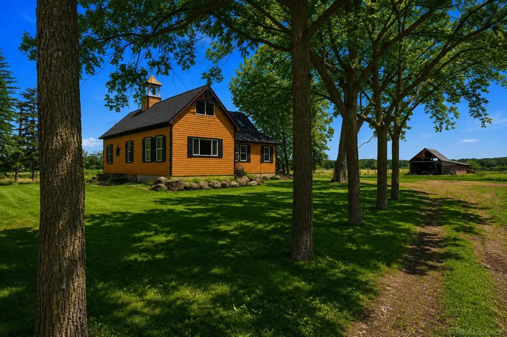 8839 Petz Road Imlay Township, MI 48444