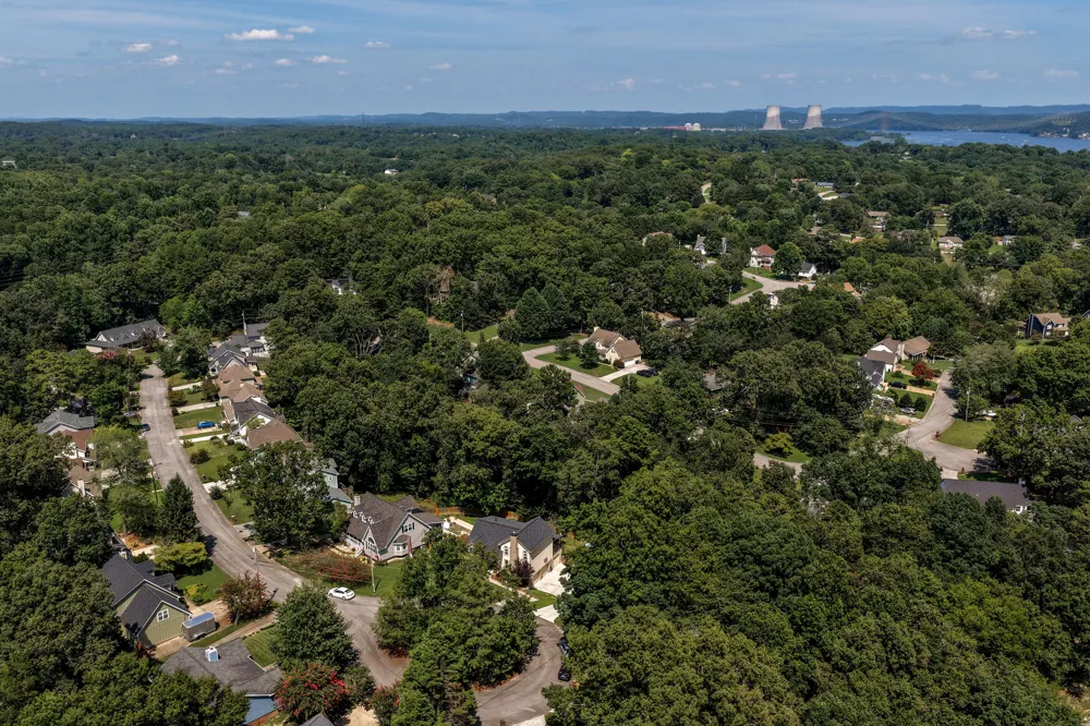 1906 Port Royal Drive Soddy Daisy, TN 37379