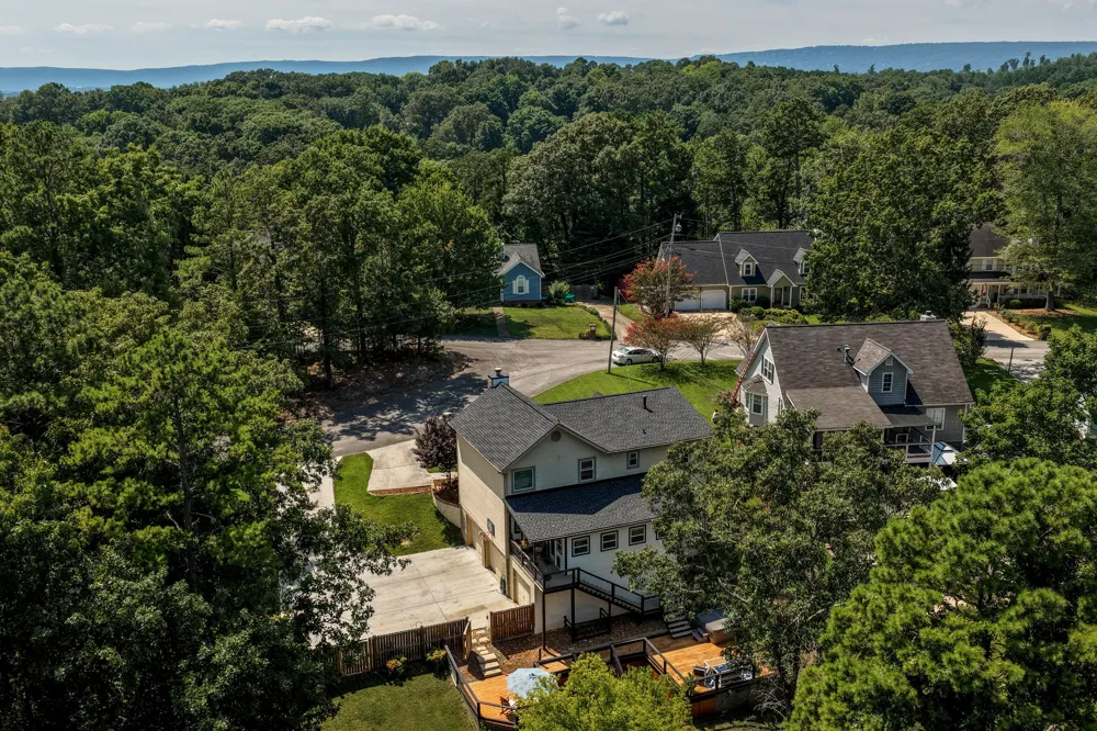1906 Port Royal Drive Soddy Daisy, TN 37379