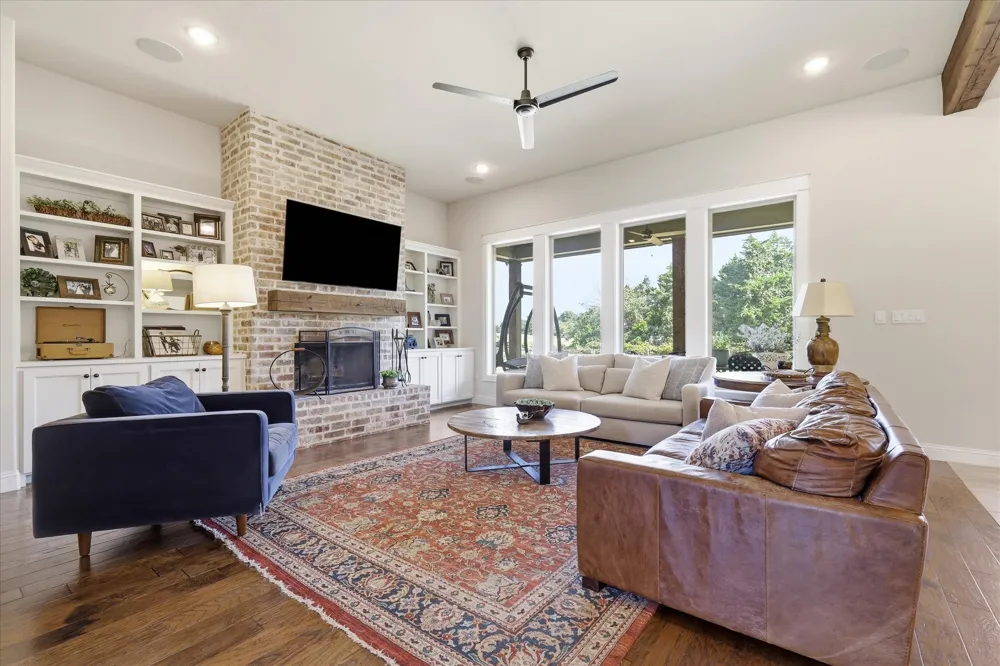 2782 Rock Hill Road Aubrey, TX 76227