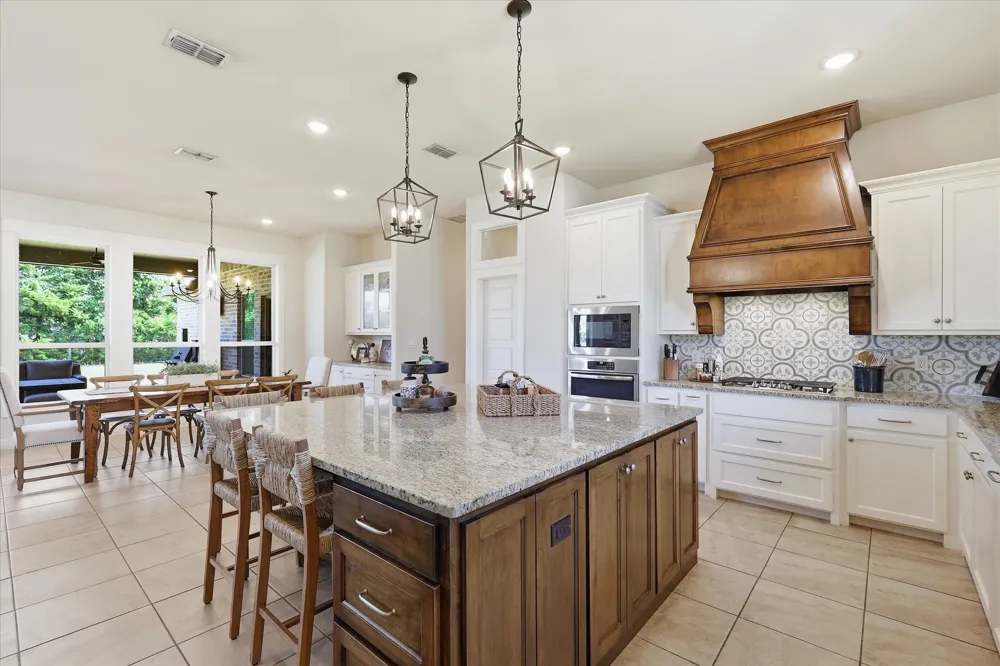2782 Rock Hill Road Aubrey, TX 76227