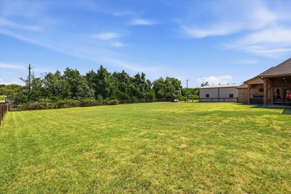 2782 Rock Hill Road Aubrey, TX 76227