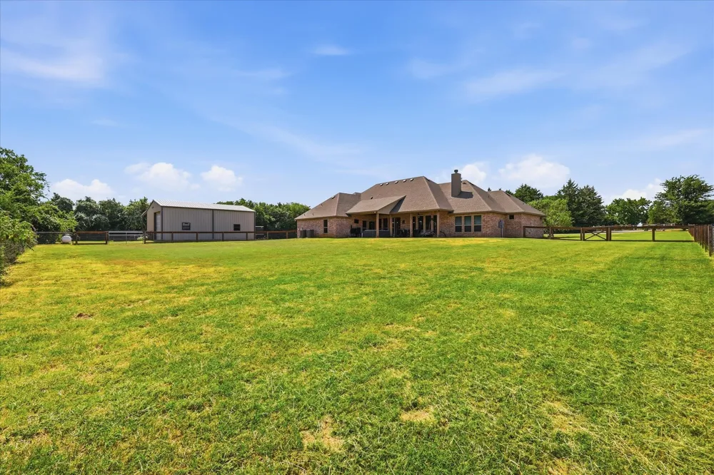 2782 Rock Hill Road Aubrey, TX 76227