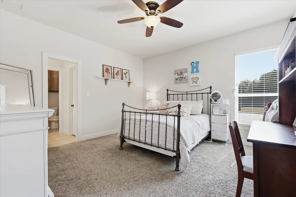 2782 Rock Hill Road Aubrey, TX 76227