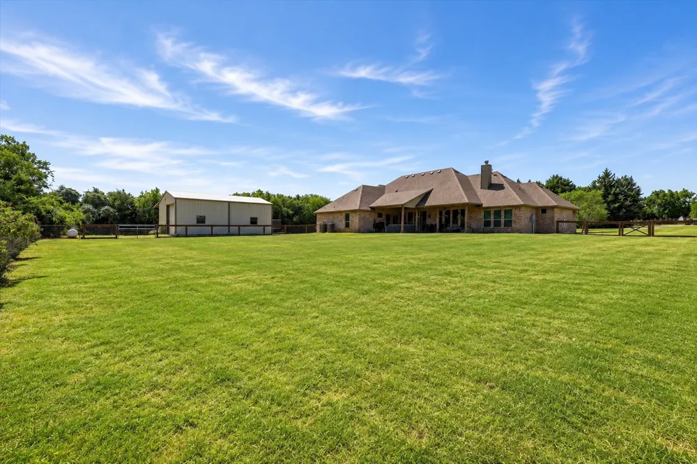 2782 Rock Hill Road Aubrey, TX 76227