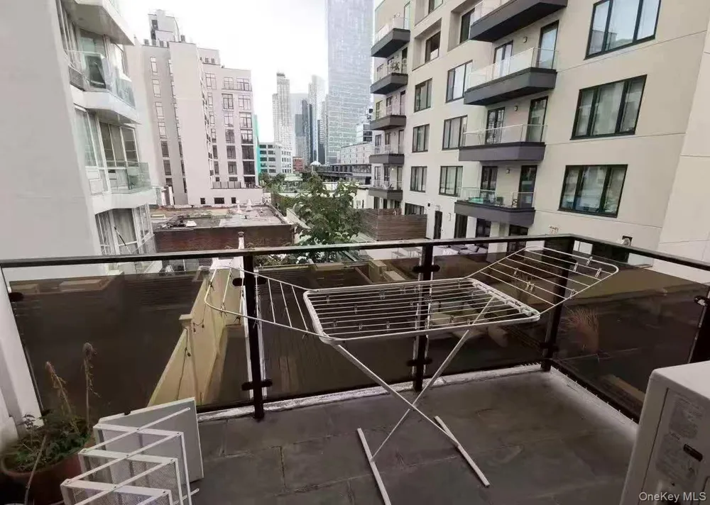 31-12 38TH AVENUE #UNIT 3B Long Island City, NY 11101