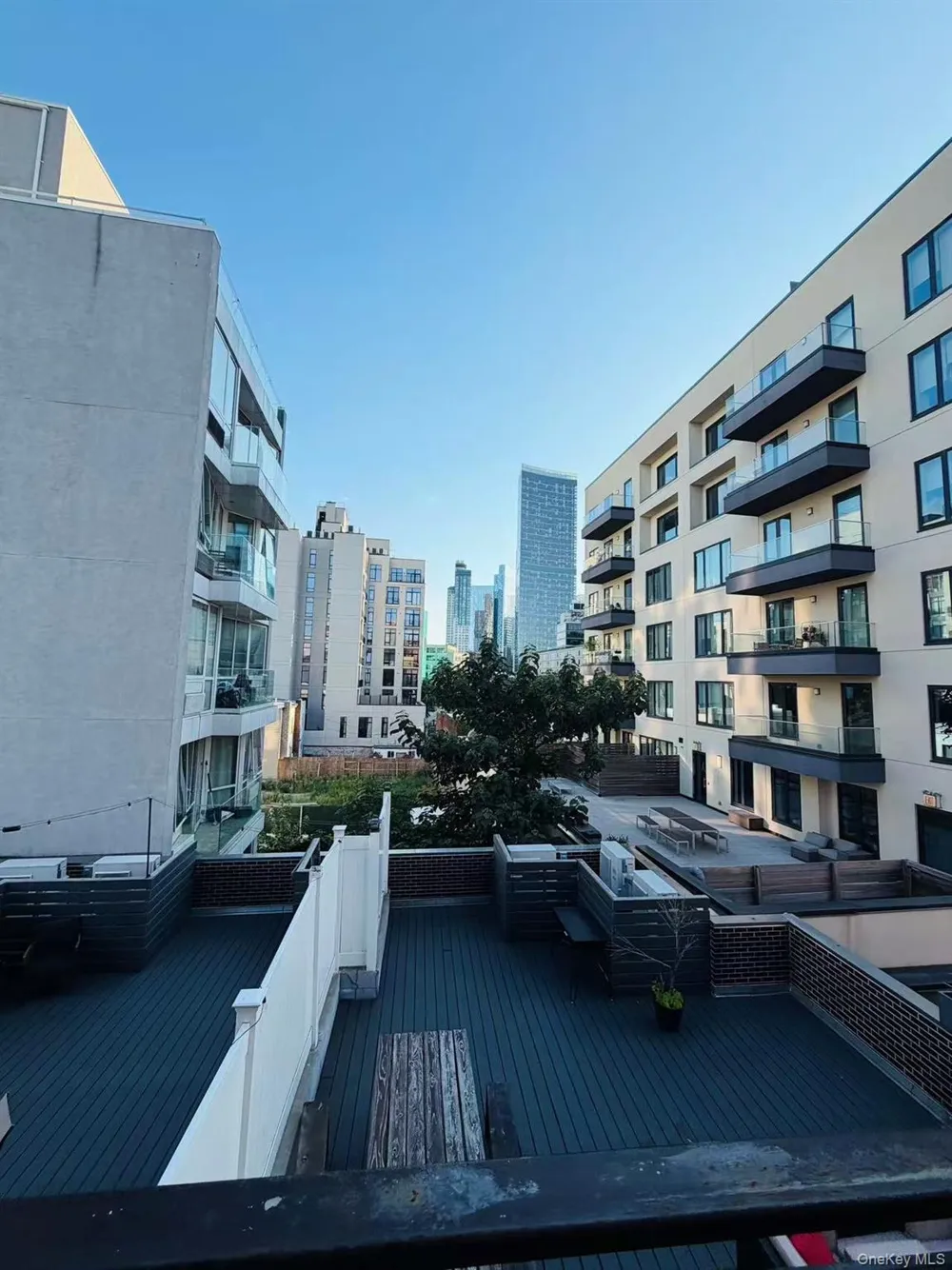 31-12 38TH AVENUE #UNIT 3B Long Island City, NY 11101