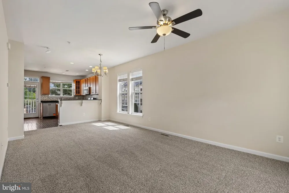 8186 FALLS GROVE DRIVE Manassas, VA 20111
