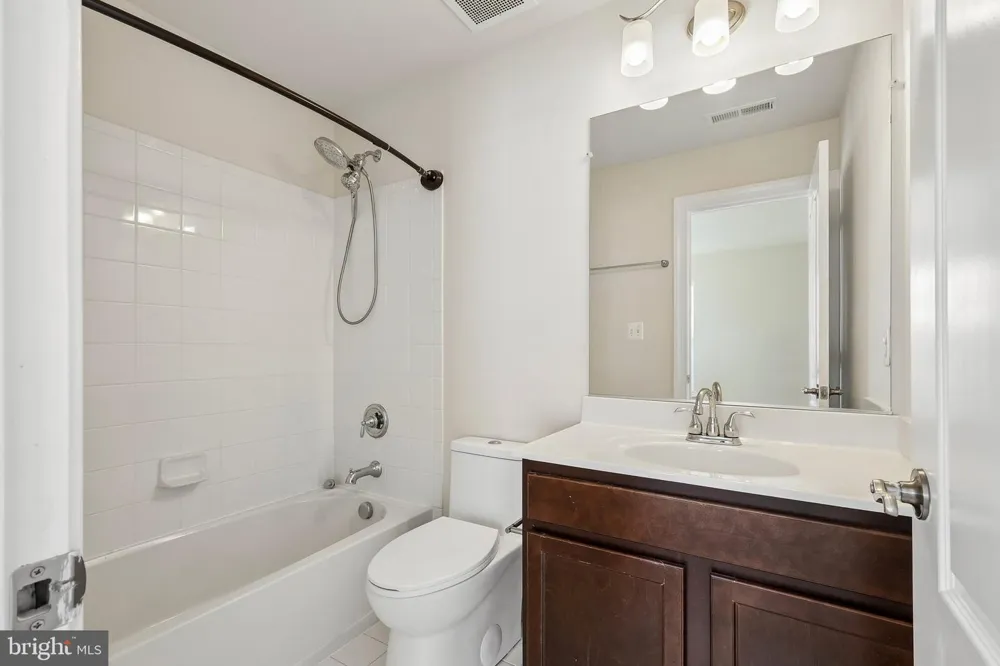 8186 FALLS GROVE DRIVE Manassas, VA 20111