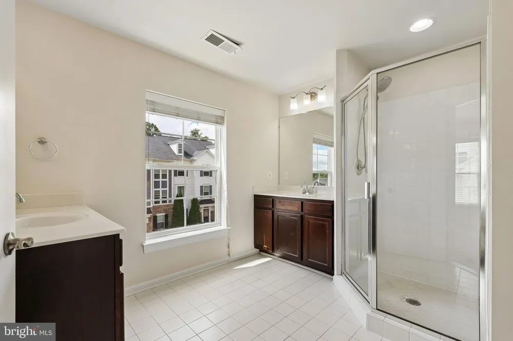 8186 FALLS GROVE DRIVE Manassas, VA 20111