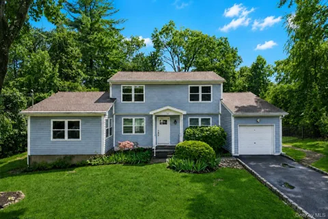 3 Stephen Court