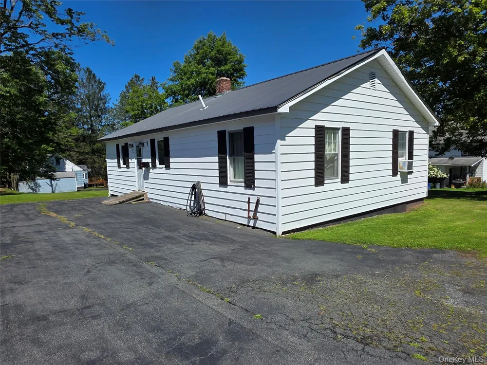 12 Winthrop Avenue Liberty, NY 12754