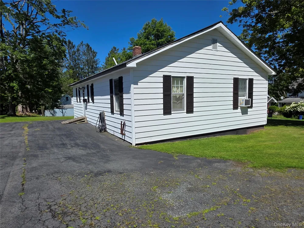 12 Winthrop Avenue Liberty, NY 12754
