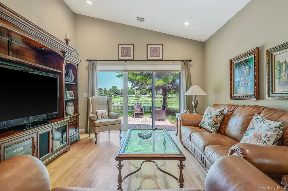 163 Hamlet Drive Mount Sinai, NY 11766